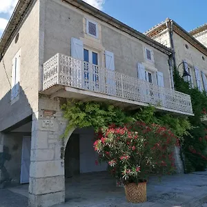 Hébergement de vacances Cahors Sud : Maison Quercynoise Avec Vue Sur Place Du Village, Castelnau-Montratier